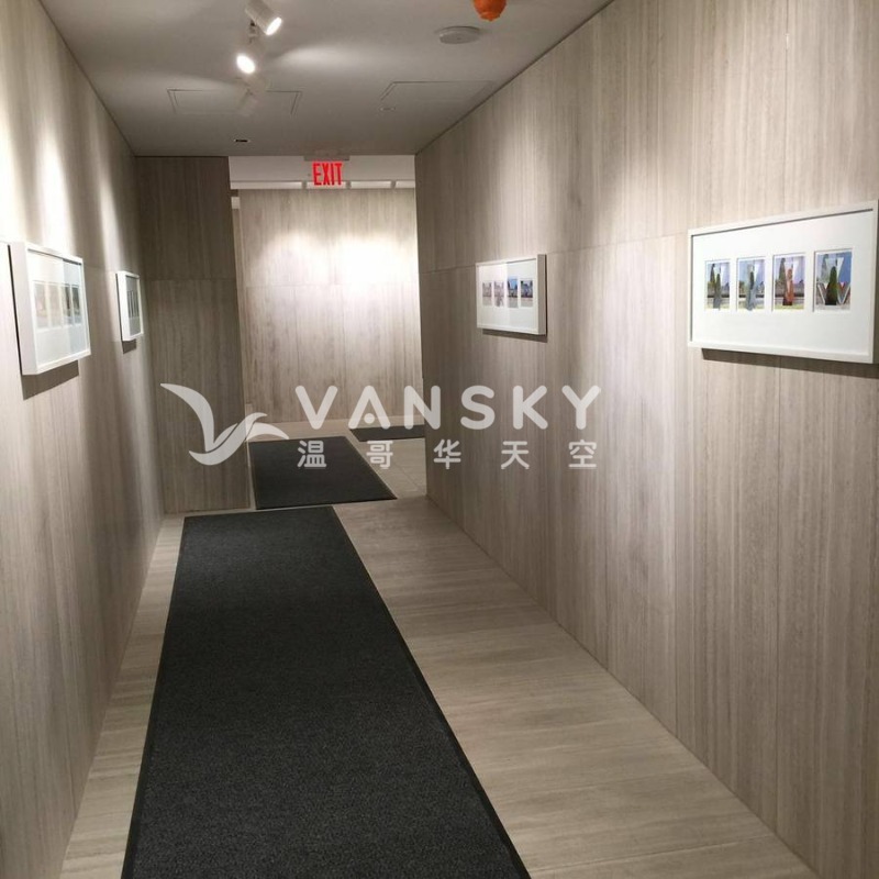 250327182637_entry lobby_3.jpg